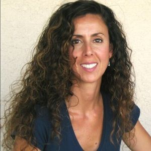 Meet your Posher, Elena